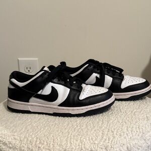 Nike Panda Dunks
